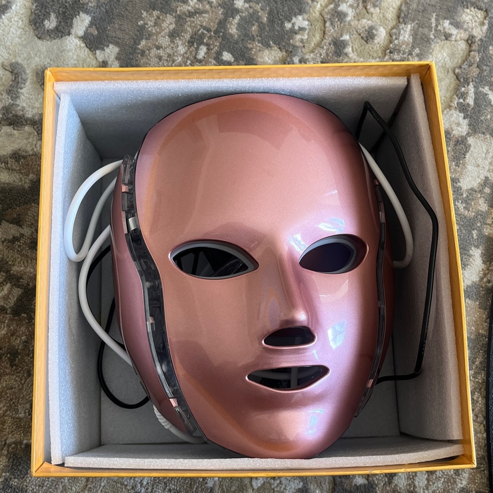 Metallic Pink LED Face Mask